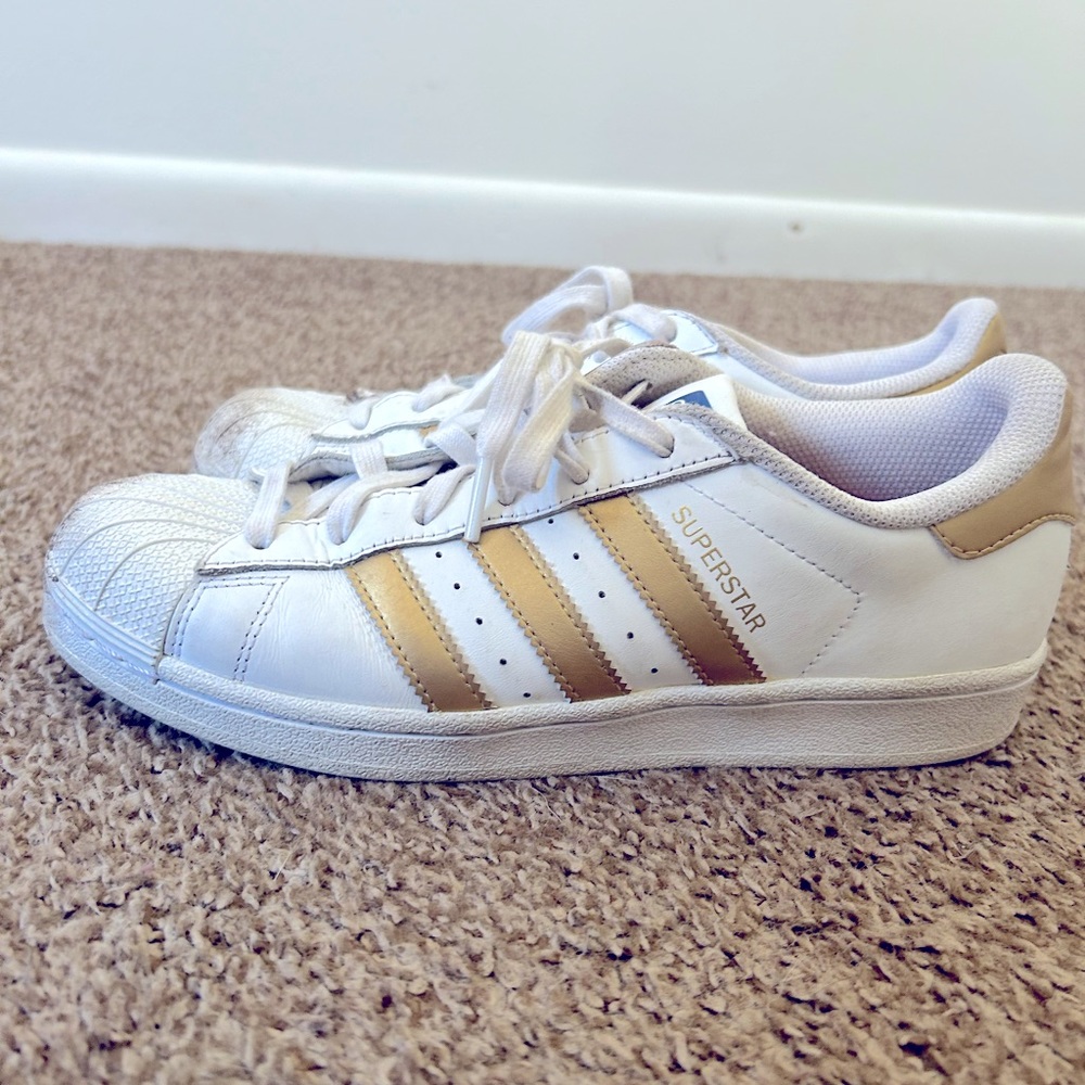 Superstar Adidas Women’s shoes